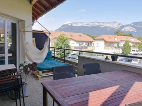 Bel Appartement Style Industriel , A 2 pas du Lac